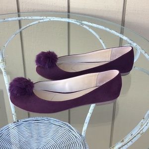 Charles by Charles David Cabernet Danni Flats w Faux Fur Pom Poms Size 7